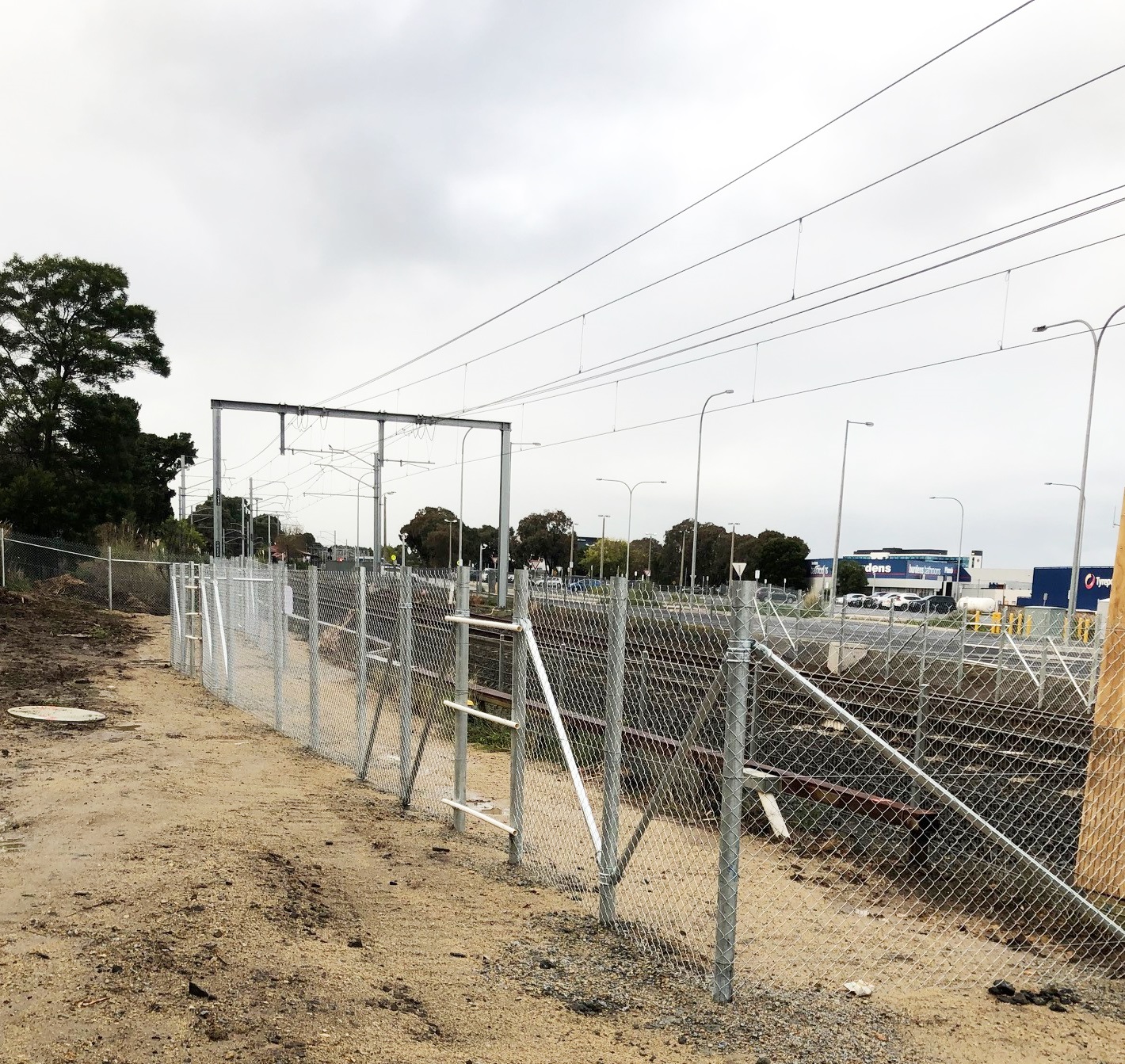 Rail Fencing for the Level Crossing Removal Project - Lee Group Fencing